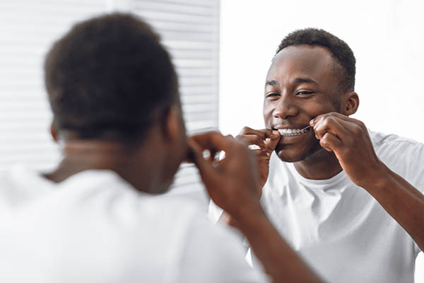 General Dentistry: The Do’s and Don’ts of Flossing from Miami Smile Dental in Miami, FL